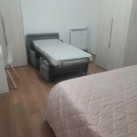 Carol House Piazza Bologna Apartamento *