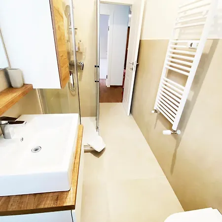 Apartment Carol House Piazza Bologna